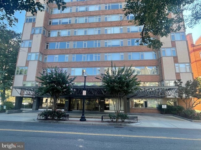 Building Photo - 1545 18th St NW Unit 509 Rental