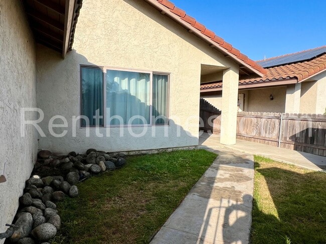 Photo - 227 Ocotillo Pl