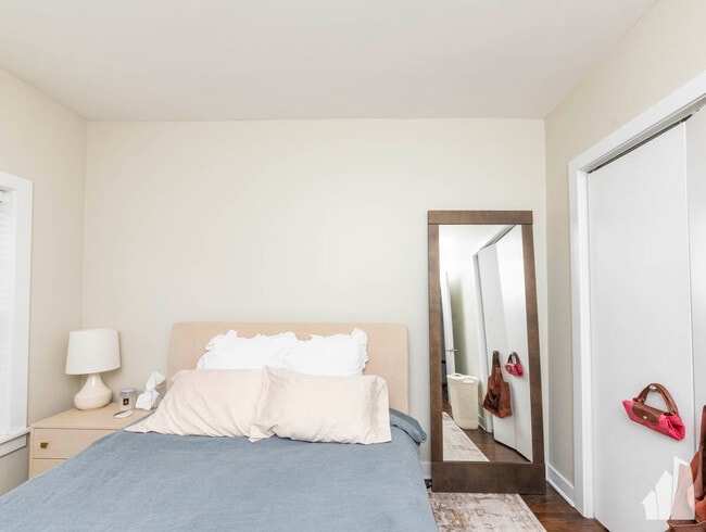 Photo - 1504 W Roscoe St Unidad 2W