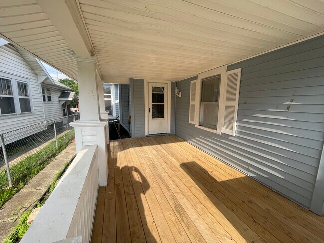Photo - 1706 S High St