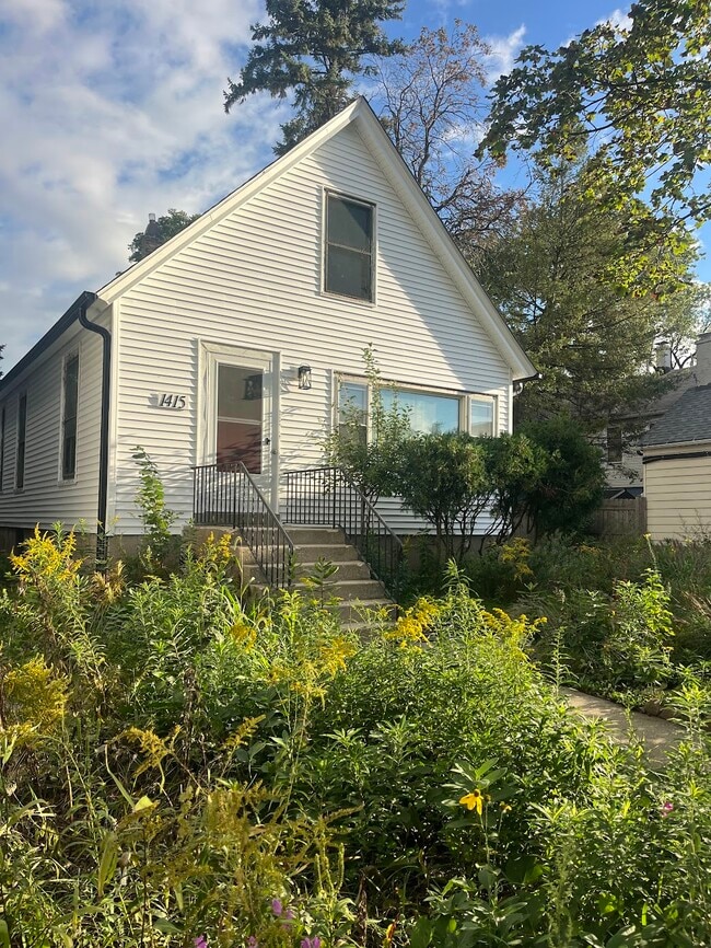 Building Photo - 1415 Greenleaf St