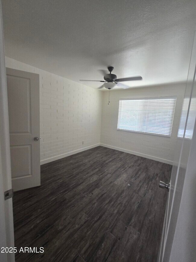 Photo - 2513 N 48th Pl