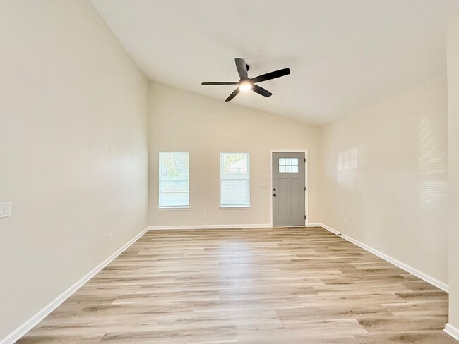 Photo - Modern 2-Bedroom Duplex