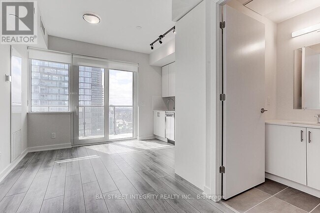 Photo - 15 Ellerslie Ave Unité 2403