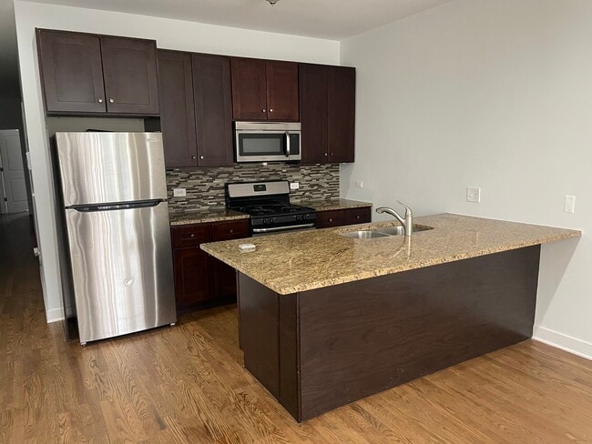 Photo - 3128 W Walton St Unit 1