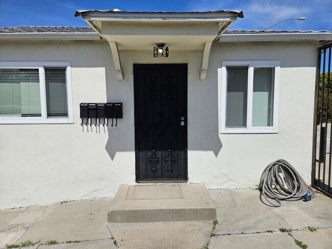 5218-5224 Imperial Ave.