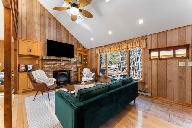 Photo - 320 Midland Ct Unit ID1023344P