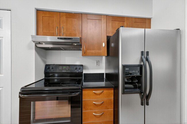 Photo - 128 Conestoga Way