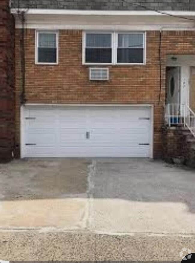 Building Photo - 102 Garfield Ave Unit 2 Rental