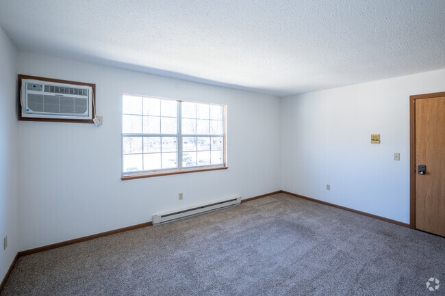 2BR, 1BA - 740SF - Living Room