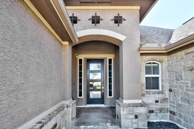 Photo - 136 Gruene Haven