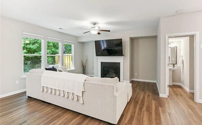 Photo - 150 Duval Dr