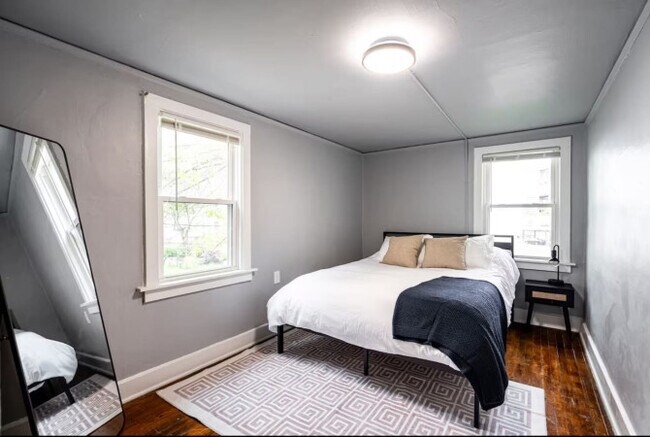 Photo - 1529 N Jefferson St