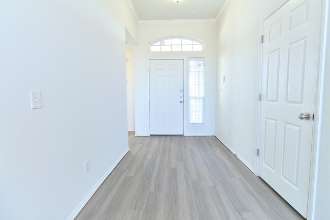 Photo - 2417 Arbor Dr