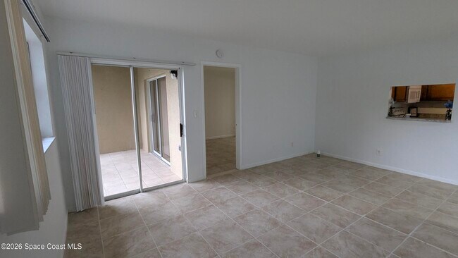 1633 Sunny Brook Ln Unidad H103