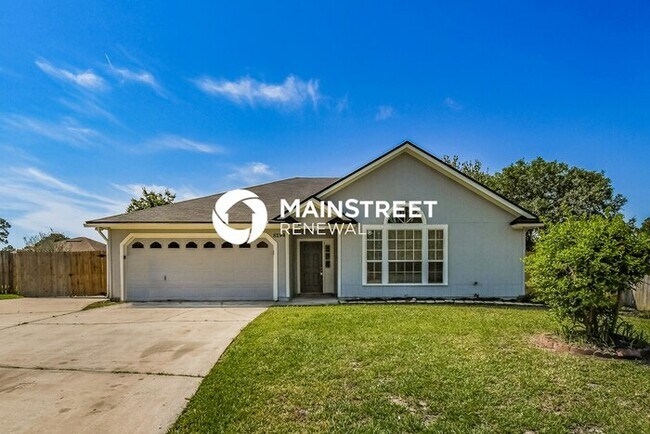 Building Photo - 3 Bedroom Pet-Friendly Home in Jacksonville, FL with Main Street Renewal