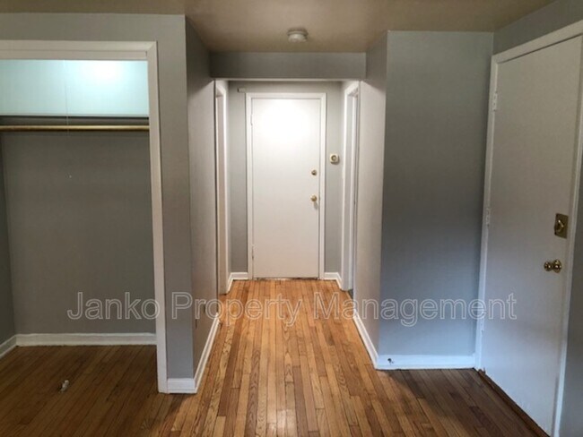 Photo - 2104 S 17th Ave Unit GW