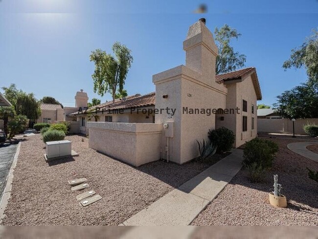 Building Photo - 2019 W Lemon Tree Pl Unit 1124 Rental