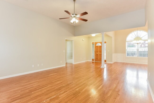 Photo - 5007 Monaco Dr