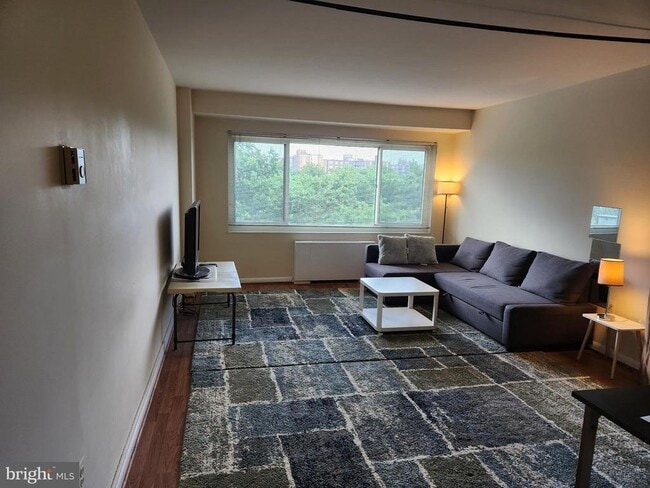 Photo - 4201 Cathedral Ave NW Apartment Unit 1012E