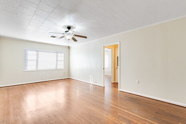 Photo - 406 Silkwood St Unit D