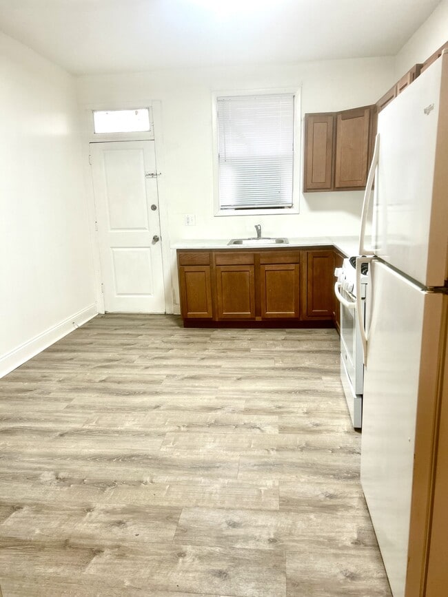 Photo - 1660 Normal Ave