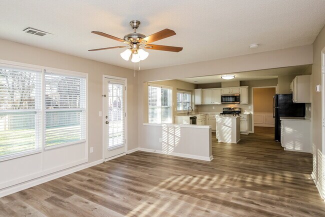 Photo - 4150 Ancroft Cir