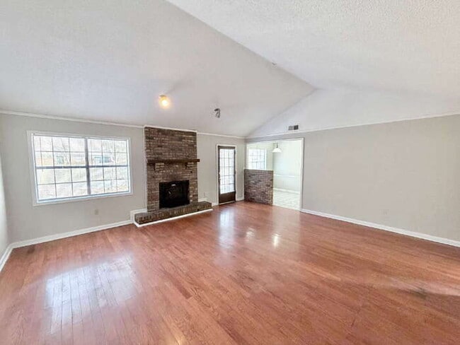 Photo - 7288 Hollorn Ln