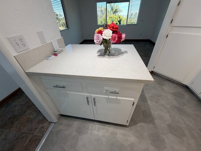 Photo - 1949 Monte Vista Dr