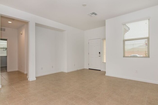 Photo - Comfortable living in a quiet neighborhood