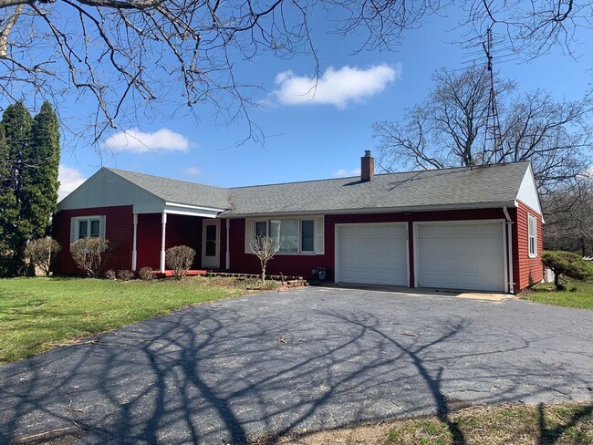 3 Bedroom 1 Bath Ranch in Berrien Springs - 3 Bedroom 1 Bath Ranch in Berrien Springs Casa