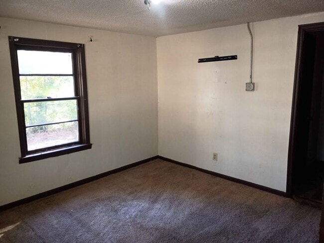 Photo - 304 Wells Ave