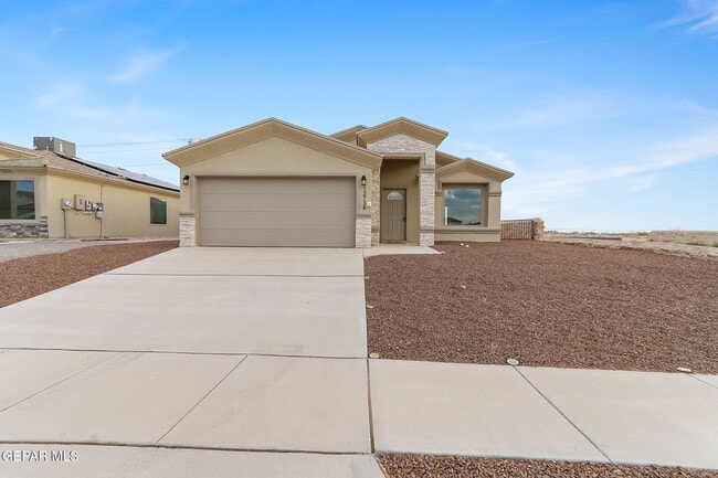 Photo - 13736 Flora Vista Ave House