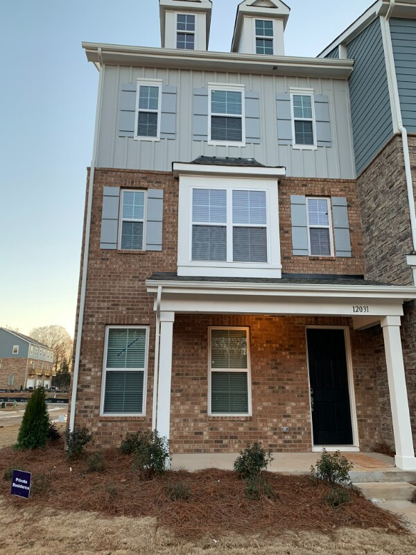 Building Photo - 12031Remarque Hill Rd