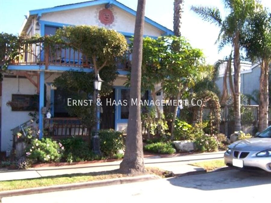 Photo - 132 8th St Apartment Unit #A