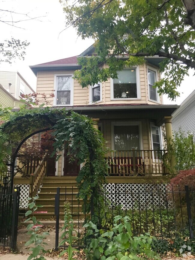 Building Photo - 2623 N Central Park Ave Unit GARDEN Rental