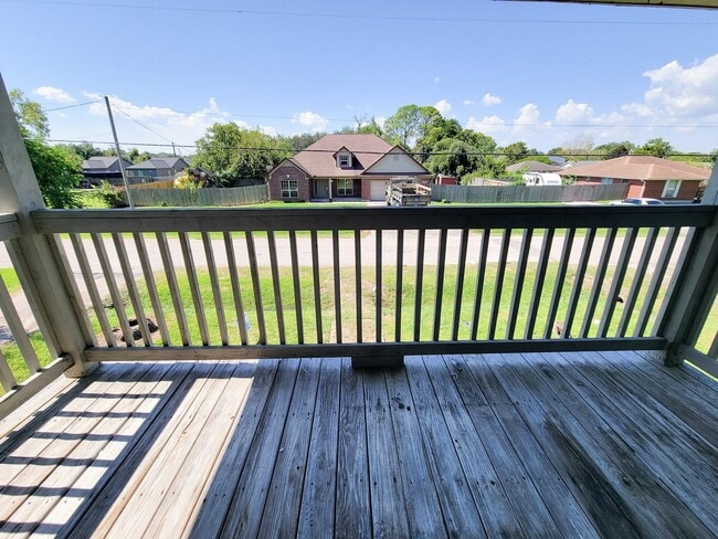 Building Photo - 711 Ave A Unit 4