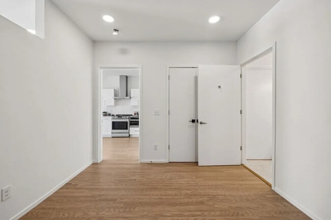 Photo - 806 Olympic St Unit 407