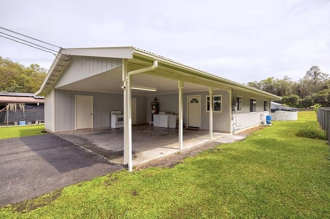 Building Photo - Bright Remodeled 3BR Home – Move-In Ready Now w/ Fenced Yard + Garage