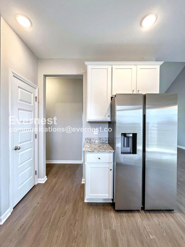 Photo - 1413 Pipeline Ave