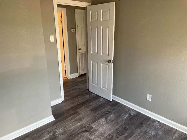 Photo - 100 Magnolia Ave