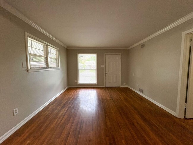 Photo - 4 bedroom, 2 bathroom house near Perkins and Willow / Colonial Acres area of Memphis