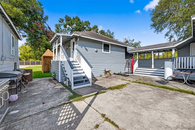 Photo - 9629 Sunnywood Dr