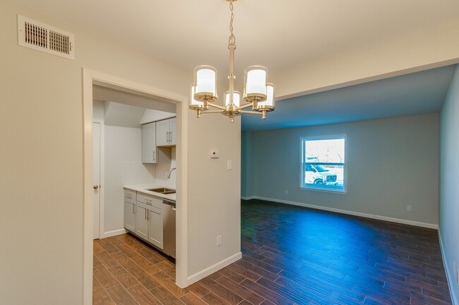 Photo - 742 Memorial Mews St Unit A