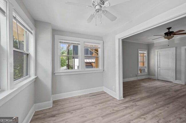 Photo - 789 Barnett St NE