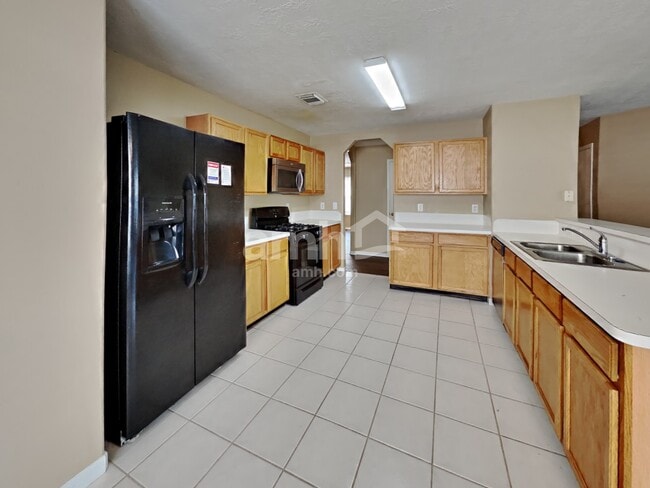 5215 Lavender Ln