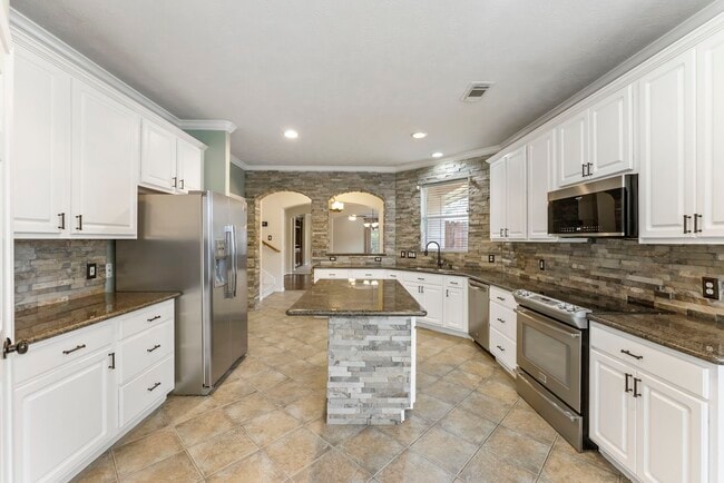 Photo - 11 S Bendrook Loop