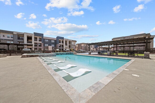 Photo - Retreat at Eastlake