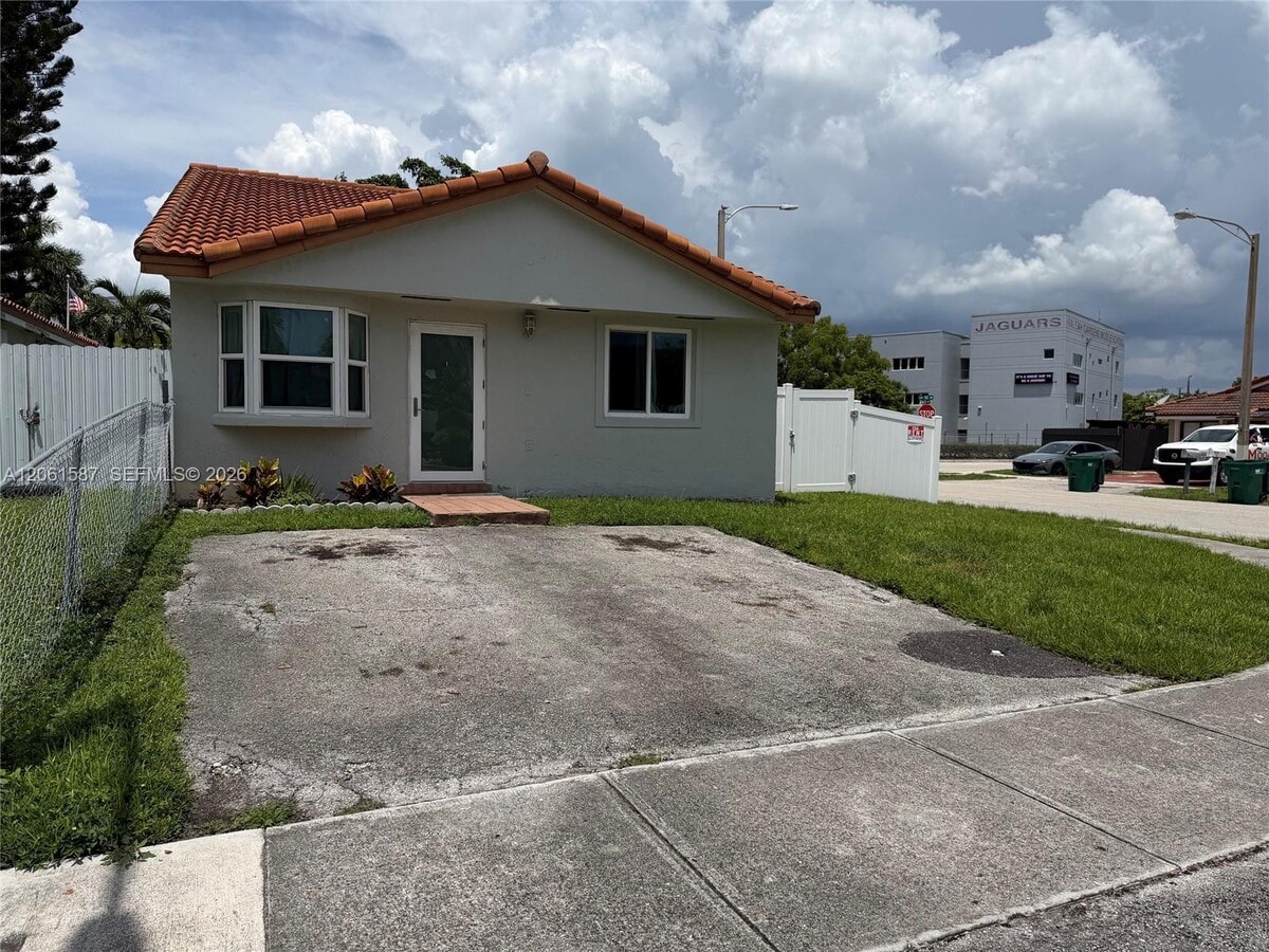 Photo - 11686 NW 91st Pl