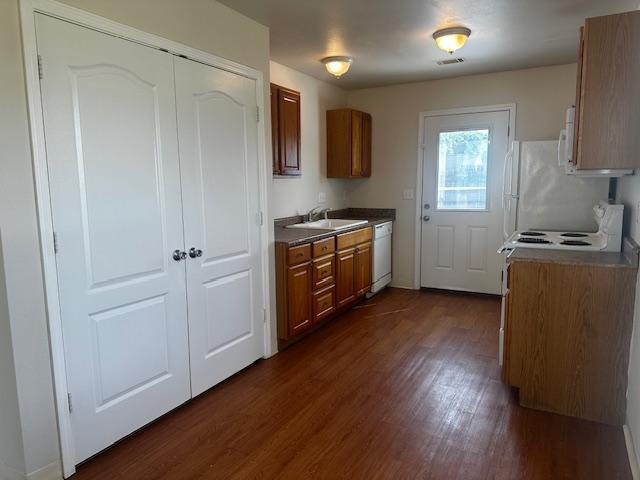 Photo - 312 S Cemetary St